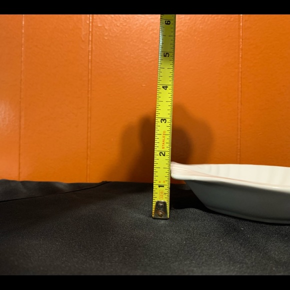 Bright White China Shell-Shaped Dish - Picture 9 of 14